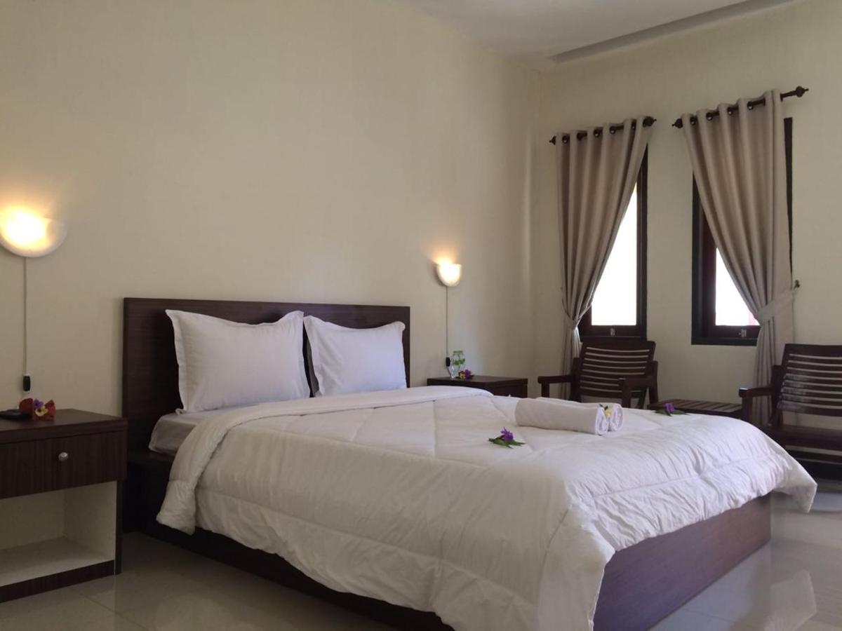 D'Batur Hotel Senggigi Dış mekan fotoğraf