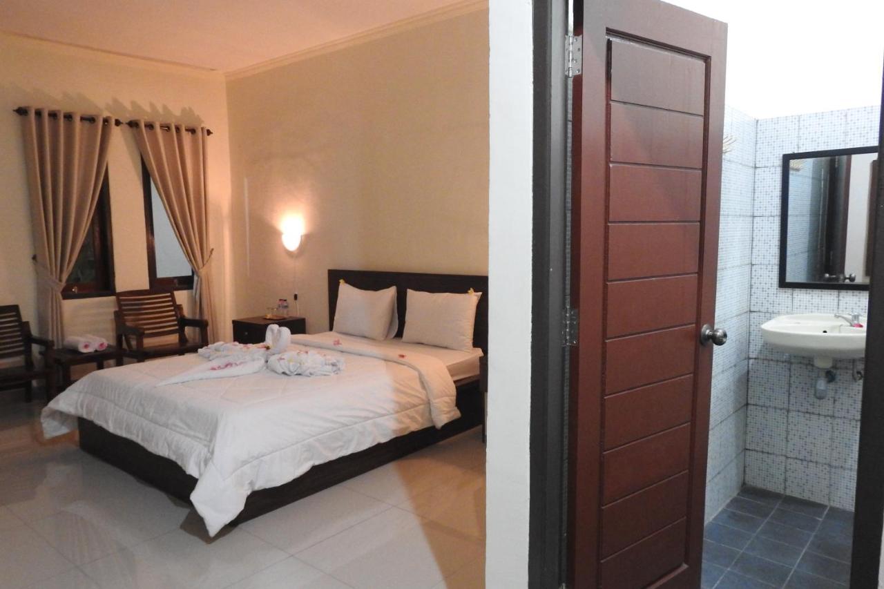 D'Batur Hotel Senggigi Dış mekan fotoğraf